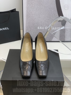Chanel 8CM Vintage Logo Pumps Black 2022 Collection