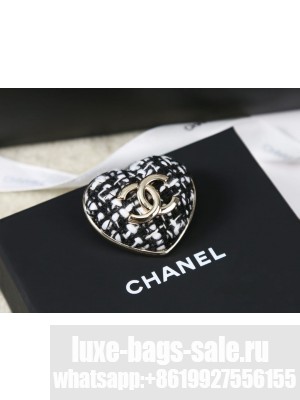 Chanel Women's Brooch AB1120