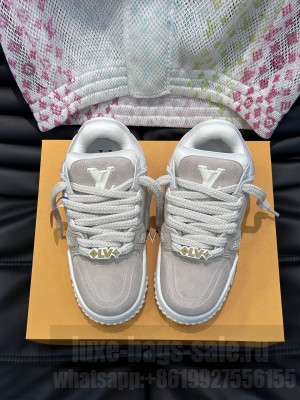 Louis Vuitton Unisex LV Trainer Maxi Grey Sneaker
