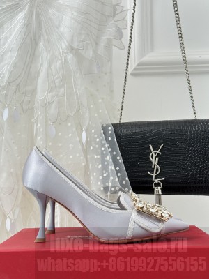 Roger Vivier Crystal buckle Velvet 8.5cm pump gray