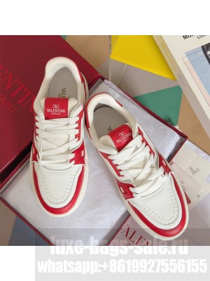 Valentino Garavani Unisex Trainer calfskin sneaker 02 2025
