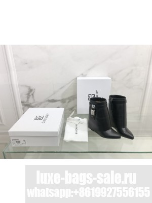 GIVENCHY SHARK LOCK ANKLE BOOTS IN LEATHER 2022 BLACK