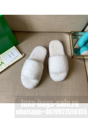 Bottega Veneta Unisex RESORT TEDDY Lambskin Shearling slides white 2021 Collection