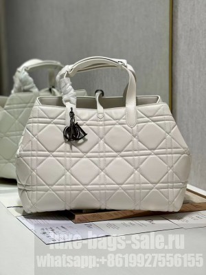 LADY DIOR TOP HANDLE LARGE BAG Latte Cannage Lambskin C0088 WHITE&BLACK