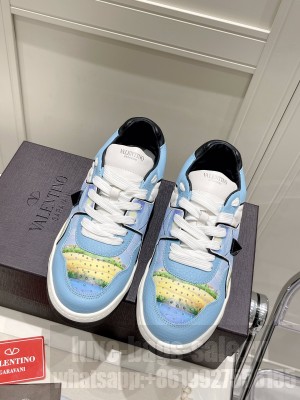 Valentino Garavani ONE STUD Low-Top Nappa Sneaker 2022 collection 026