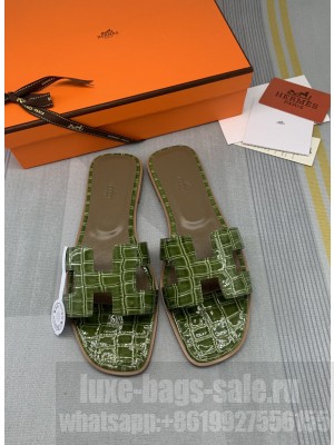Hermes Oran Stone Embossed Leather Flat Slide Sandals 0100 2022 Collection