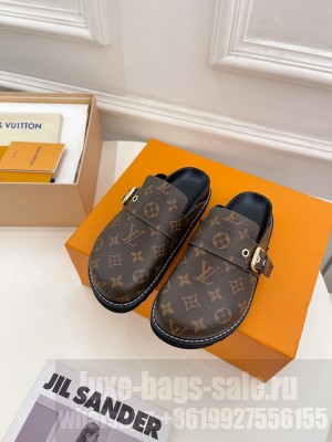 Louis Vuitton Unisex LV Cosy Comfort Flat Mules in Monogram Canvas 2023 06