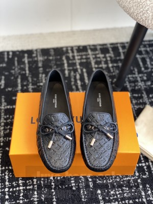 Louis Vuitton Women's Gloria Flat Loafer 03