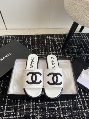 Chanel CC Logo Fabric Slide Mule 2024 04