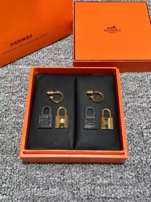 hermes lock earrings black 2021