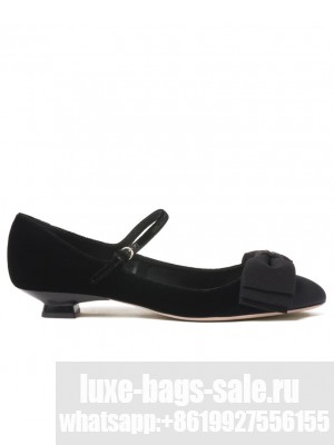 Miumiu Women's Velvet And Grosgrain Pumps Black