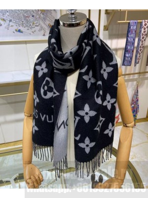 Louis Vuitton Women s LV Essential Scarf Black