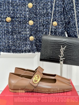 Valentino Garavani VLogo Locker Mary-Jane ballerina in calfskin Brown