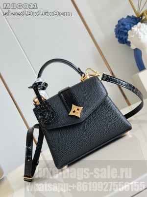 Louis Vuitton small Grained Calfskin M86011 black