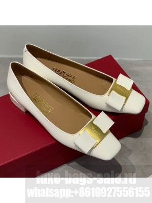 Salvatore Ferragamo Patent Leather Bow Pumps 2.5cm White Spring/Summer 2021 Collection