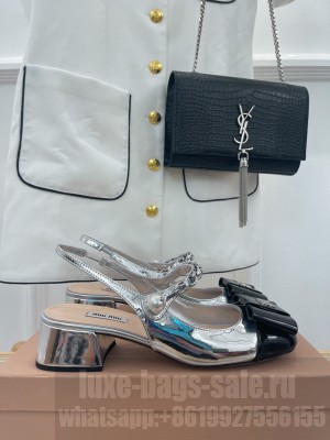 Miu Miu Patent leather Slingback Bow pumps with metal chain and artificial pearl Black/Silver