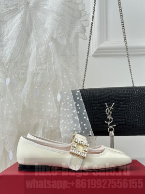 Roger Vivier Rhinestone Buckle Babies flat 01