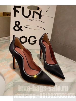 Amina Muaddi                                                                                        Romy pump black