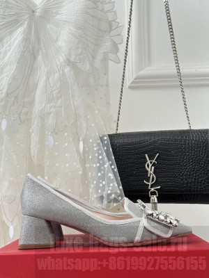 Roger Vivier Crystal buckle Glitter 5cm pump silver
