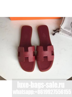 Hermes Oran Flat slippers in epsom leather burgundy with brown piping