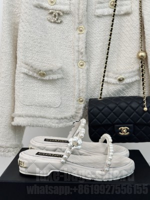 Chanel Quilted Lambskin and Pearls 3cm Slide Sandals white