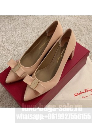 Salvatore Ferragamo Alice Vara Bow Patent Leather Pumps 5.5cm Nude Spring/Summer 2021 Collection