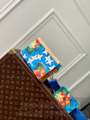 Louis Vuitton Gaston Wearable Wallet M83466 blue