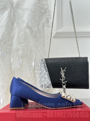 Roger Vivier Crystal buckle in Satin 5cm Pump Navy