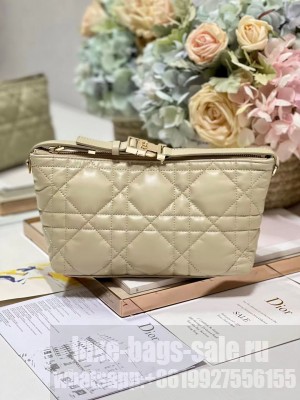 MEDIUM DIORTRAVEL NOMAD POUCH Lambskin S5554O Sand-Colored