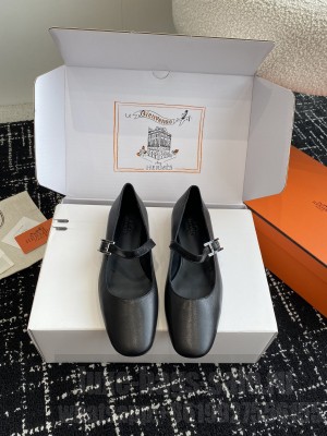 Hermes Jane ballet goatskin flat beige