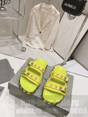 Balenciaga Cagole Flat Slide Sandals in Crinkle Shiny Leather 2023 08