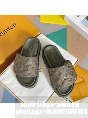 Louis Vuitton Unisex Pool pillow comfort mule 02