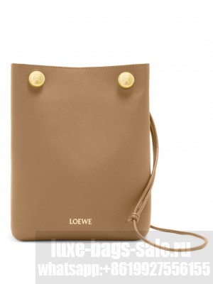 Loewe Pebble Pouch In Smooth Calfskin Apricot
