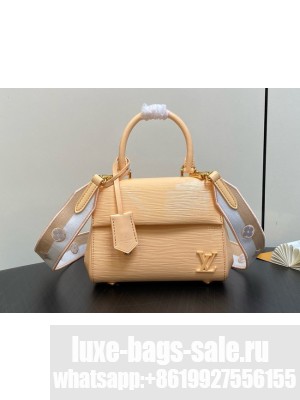 Louis Vuitton Epi grained leather M24616 Apricot