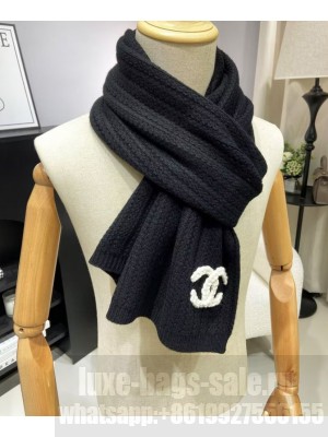 Chanel Women's Knitted Scarf Black