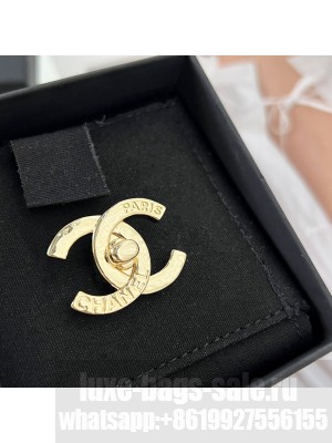Chanel Women's Brooch AB1103