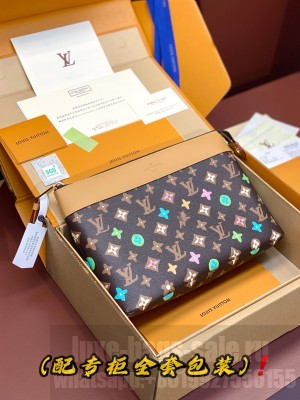 Louis Vuitton Locker Dopp Kit M83568  Chocolate
