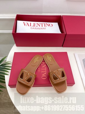 Valentino Garavani VLogo cut-out slide sandal 01 2025