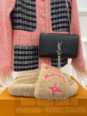 Louis Vuitton Shearling Flat Slide Sandals 2023 018
