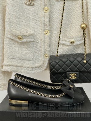 Chanel Women's Chain Around And Bow Lambskin & Grosgrain Black Flat
