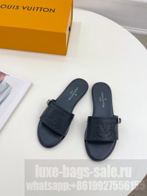 Louis Vuitton Grained Leather Flat Slide Sandals Silver Buckle 2023