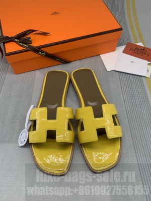 Hermes Oran Patent Calfskin Flat Slide Sandals 119 2022 Collection