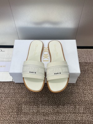 Dior Dway Slide White Calfskin and Embroidered Cotton With Pearls Flat 2025