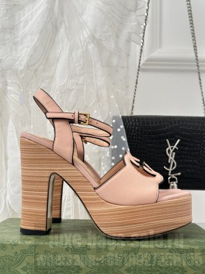 GUCCI WOMEN'S INTERLOCKING G SANDAL PINK