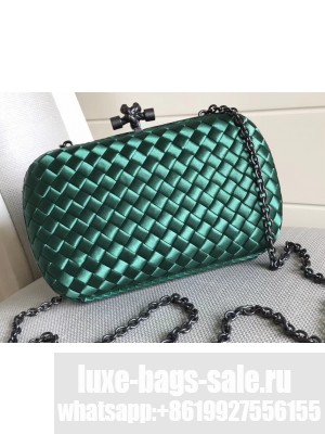 Bottega Veneta Intrecciato Chain Knot Clutch Bag Green 