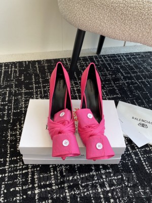BALENCIAGA WOMEN'S KNIFE CHEMISE 10MM PUMP IN PINK