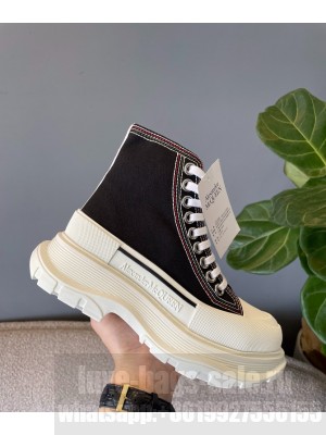 Alexander McQueen                                                                                        Tread Slick Lace up boot sneaker