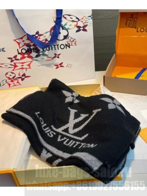 Louis Vuitton Cashmere knitted scarf