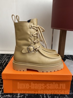 Hermes Land ankle boot in calfskin with chunky rubber sole beige