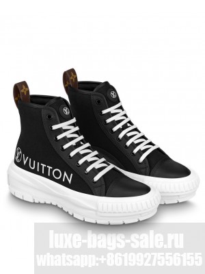 Louis Vuitton Women's LV Squad Sneaker 1A96EU Black